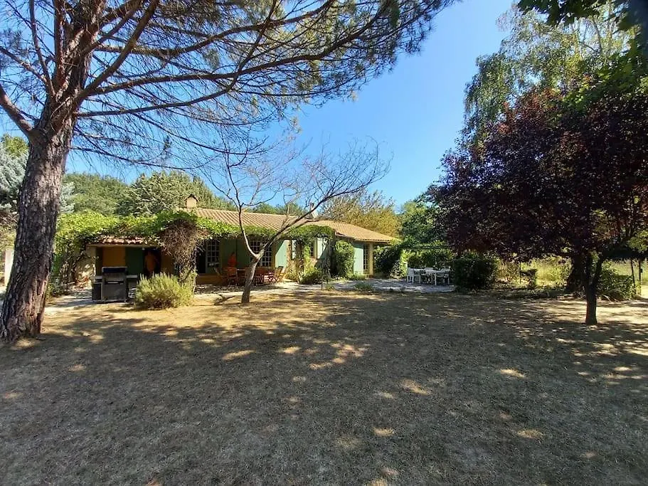 Holiday home Maison Piscine Au Pied Du Luberon Saint-Martin-de-Castillon