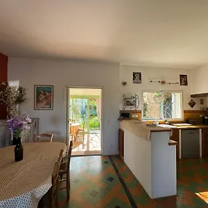 Maison De Charme En Luberon, Jardin Clos Hébergement de vacances
